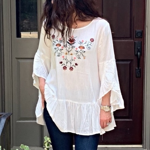 Boho embroidered bell sleeves tunic top - Picture 5 of 8